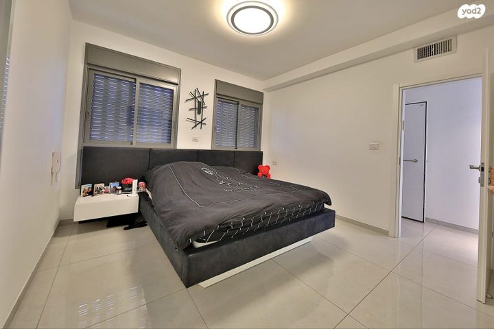 גג/ פנטהאוז, שלום שבזי 5, משכנות האומנים, קרית מוצקין