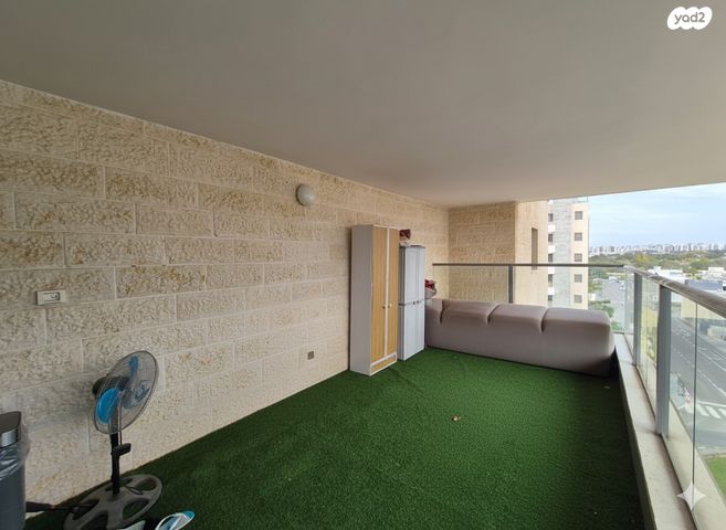 דירה, ניסנית, נתיבות מערב, נתיבות