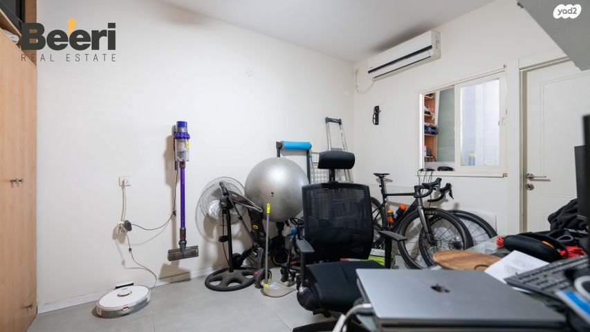 דירה, שדרות קדושי מעלות 4, נווה יהושע, ערמונים, רמת גן