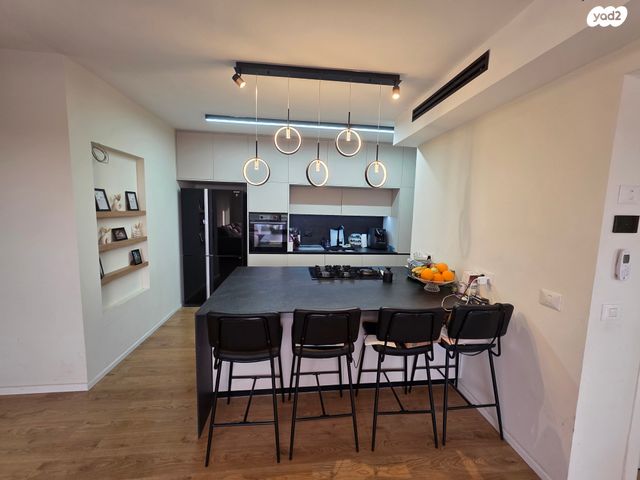 דירה, גן יבנה מערב, גן יבנה