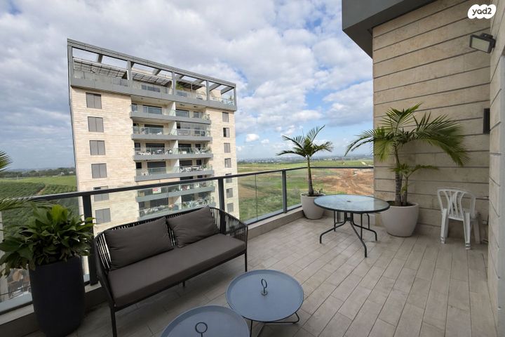 גג/ פנטהאוז, כפר יונה