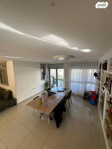 דופלקס, קרית מלאכי