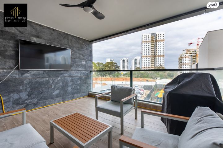 דירה, אלי יבלון, נוריות, ראשון לציון