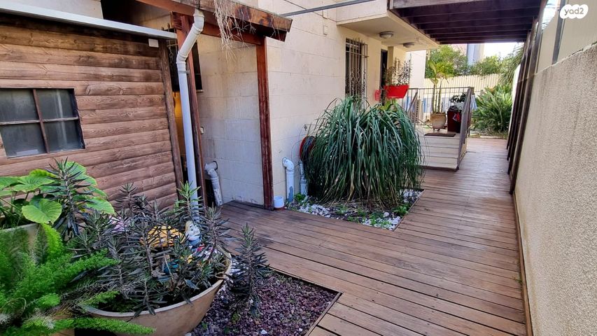 דירת גן, אילון הזבולוני, מוצקין הותיקה, קרית מוצקין