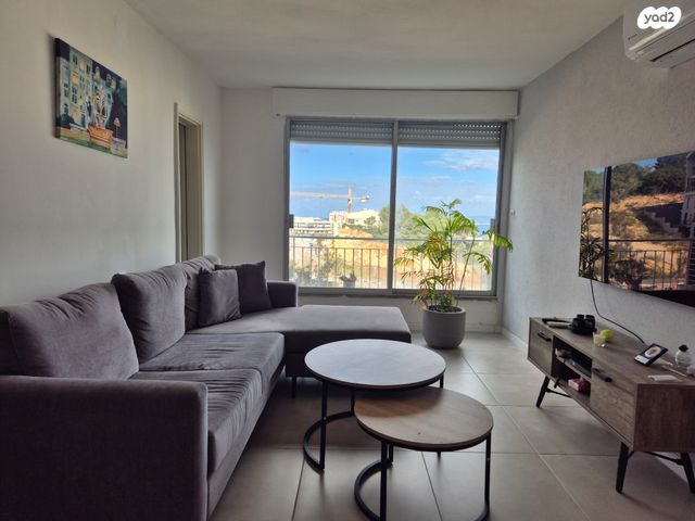 דירה, זלמן שניאור, רמות רמז, חיפה