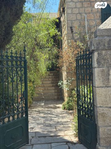 דירה, כרמיה, עמק רפאים, המושבה הגרמנית, ירושלים