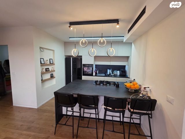 דירה, גן יבנה מערב, גן יבנה