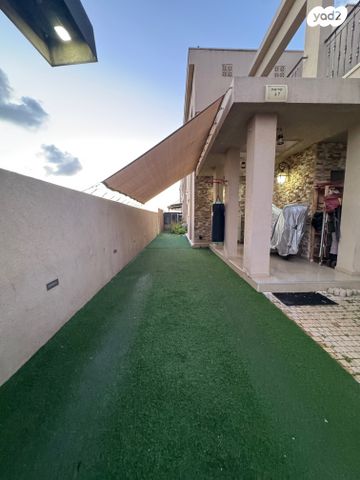 דו משפחתי, גבעת אולגה, חדרה