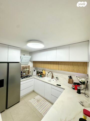 דירה, יהוד מונוסון