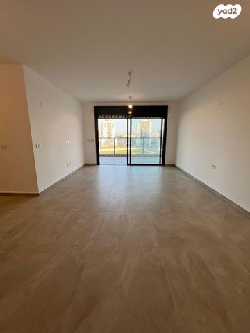 דירה, כרמי הנדיב, אחוזת רוטנר, קרית מלאכי