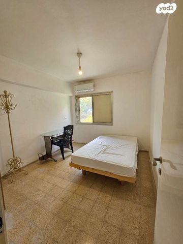 דירה, ראש פינה