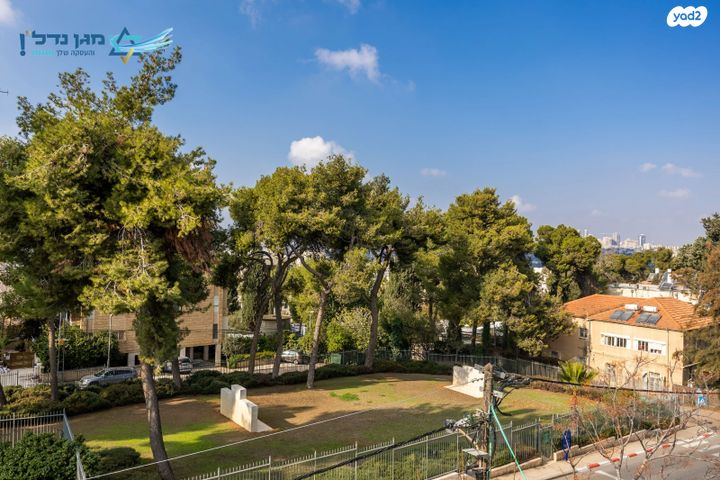 קורא הדורות 