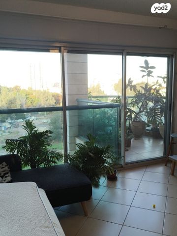 דירה, פרופסור ישעיהו ליבוביץ, תל אביב יפו