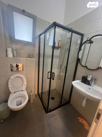 דירה, רבי דוד דנינו, הפרחים, קרית גת