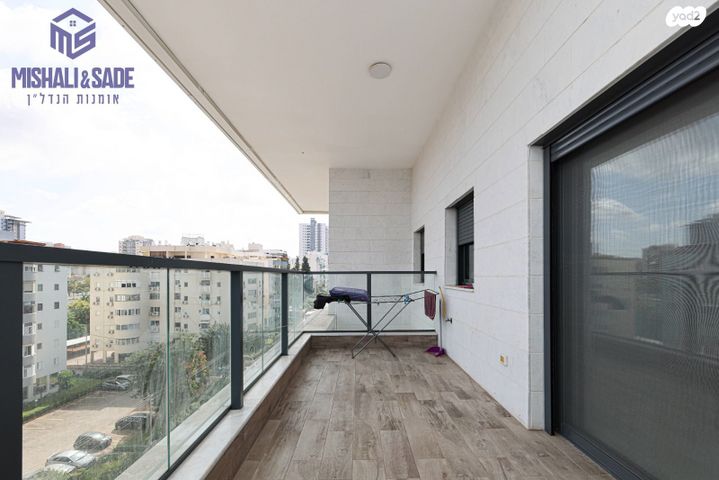 דירה, מלחמת ששת הימים 19, מרכז העיר, חדרה