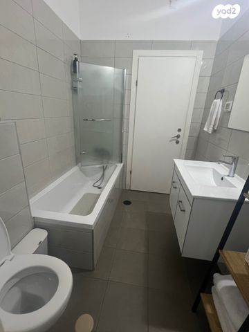 דירה, רבי דוד דנינו, הפרחים, קרית גת