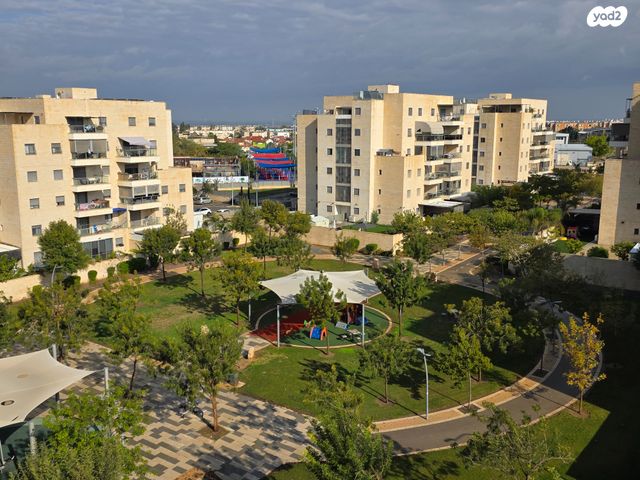 גג/ פנטהאוז, אופקים