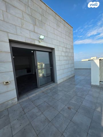 גג/ פנטהאוז, אופקים