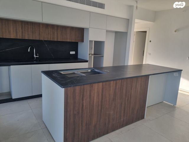 דירה, יונה וולך 7, גרין פארק החדשה, הוד השרון