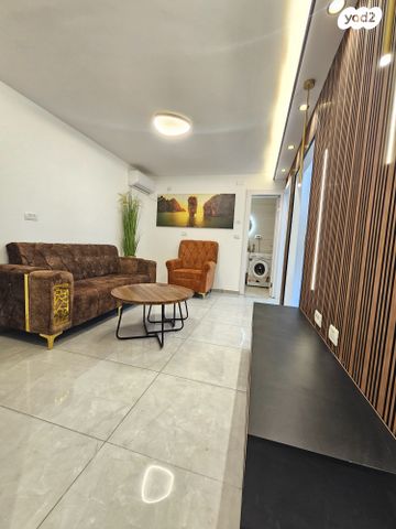 גבעת הרקפות, גבעת תל חי