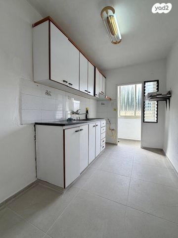 דירה, דרור 6, אפק, קרית ביאליק