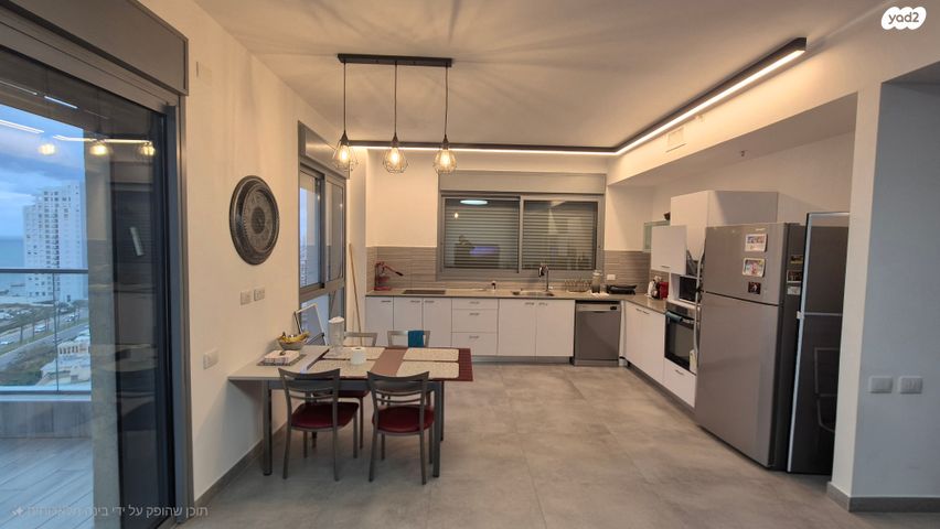 דירה, אמנון ליפקין שחק, נוף הטיילת, נתניה