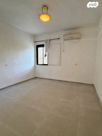 דירה, דרור 6, אפק, קרית ביאליק