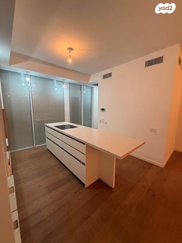 דירה, אחד העם 13, לב תל אביב, לב העיר צפון, תל אביב יפו