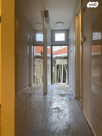 דירה, הרב יצחק ידידיה פרנקל, פלורנטין, תל אביב יפו