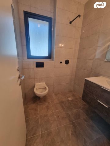 דירה, יונה וולך 7, גרין פארק החדשה, הוד השרון