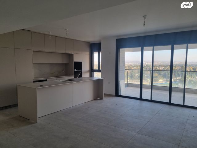 דירה, יונה וולך 7, גרין פארק החדשה, הוד השרון