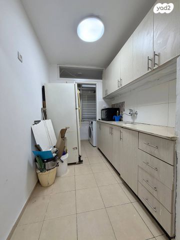 דירה, גיורא יוספטל 32, קרית ים