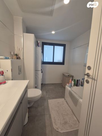 דירה, התורמוס, קרית ראשון, ראשון לציון