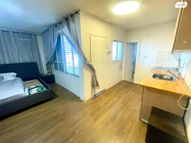 דופלקס, תל אביב יפו