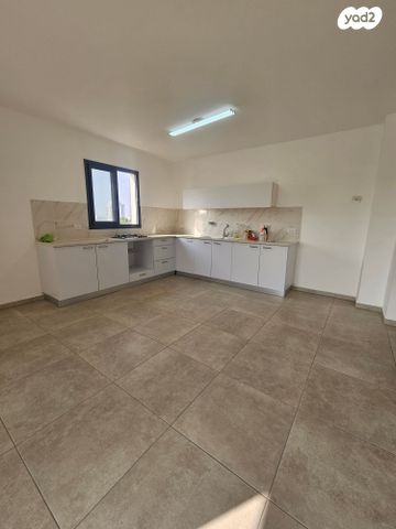 דירה, חזון עובדיה 54, אגמים מזרח, אשקלון