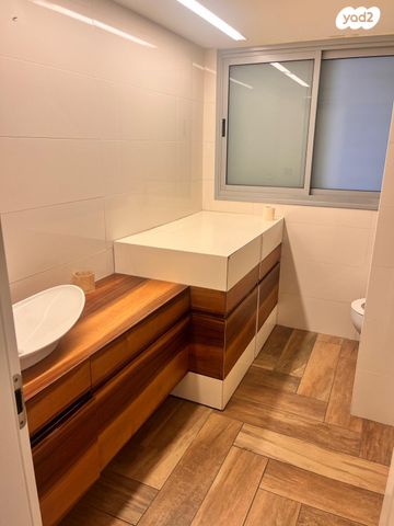 גג/ פנטהאוז, שדרות יצחק רבין, פארק המושבה, באר יעקב