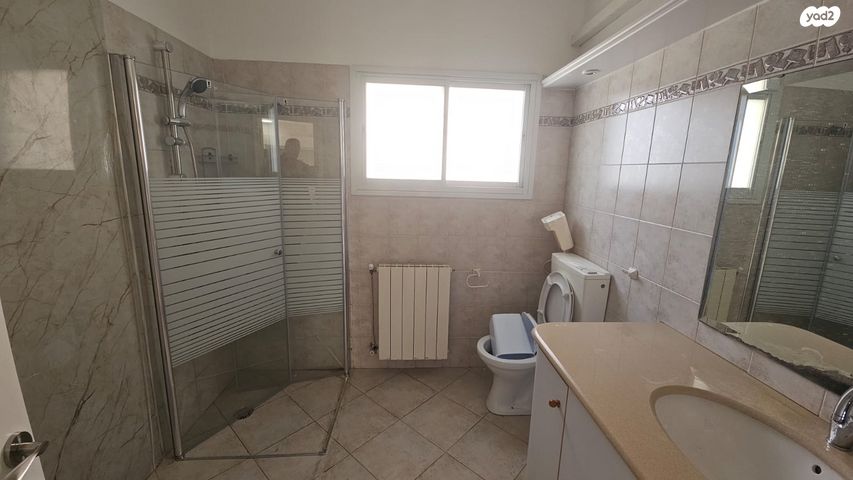 יחידת דיור, שניר, שאר העיר, כפר ורדים