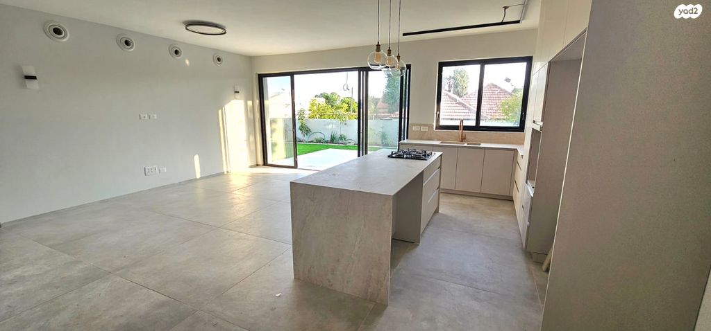 בית פרטי/ קוטג', מזל דגים 8, מתחם 11, הוד השרון