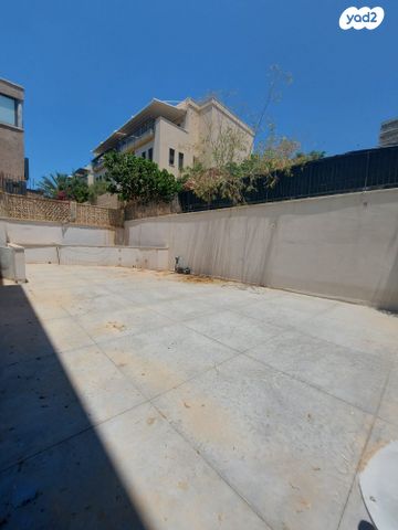 דירת גן, ולנסיה 23, עג'מי, גבעת העליה, תל אביב יפו