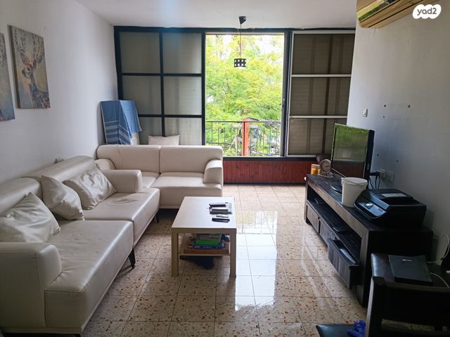 בעל שם טוב 4