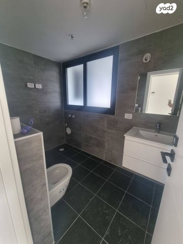 דירה, יונה וולך 7, גרין פארק החדשה, הוד השרון