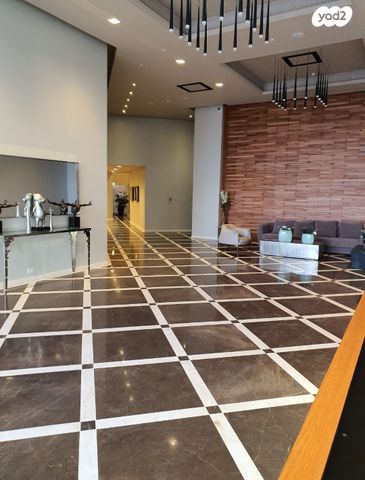 גג/ פנטהאוז, דוד המלך 8, צפון מערב מרכז העיר, נתניה