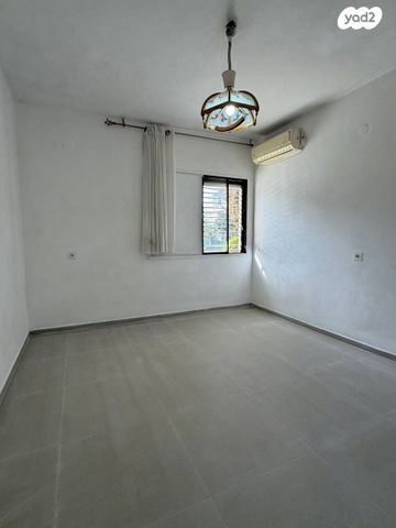 דירה, דרור 6, אפק, קרית ביאליק