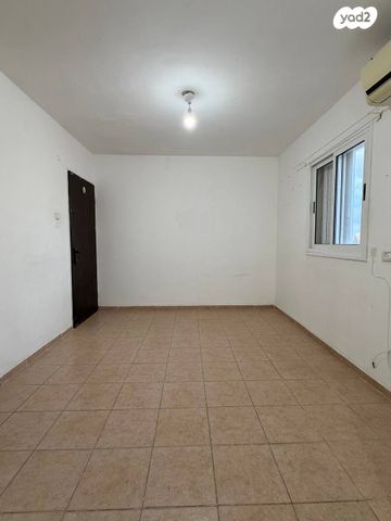 משה חיים שפירא 16