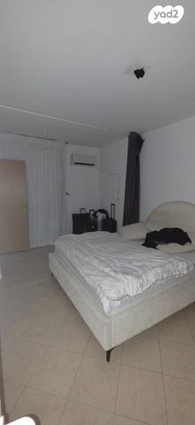 דירה, דולפין 8, בת ים