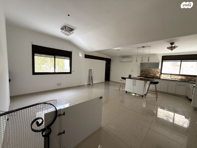 דירה, מרכז העיר, סביניה, הוותיקה, קרית ביאליק