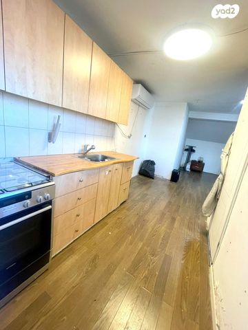 דופלקס, תל אביב יפו