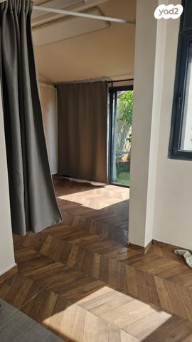 יחידת דיור, עפרוני, גבעת הסלעים, ראש העין