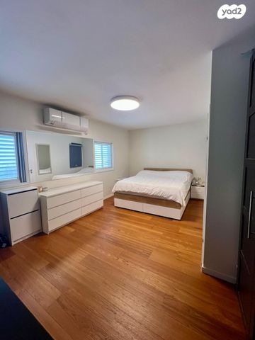 גג/ פנטהאוז, גאולה, כרם התימנים, תל אביב יפו