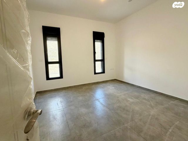 גג/ פנטהאוז, יצחק ארנסט נבנצל, מורדות ארנונה, ירושלים